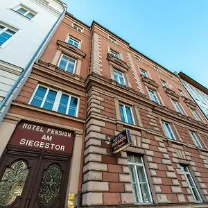 Guest house Hotel-pension Am Siegestor