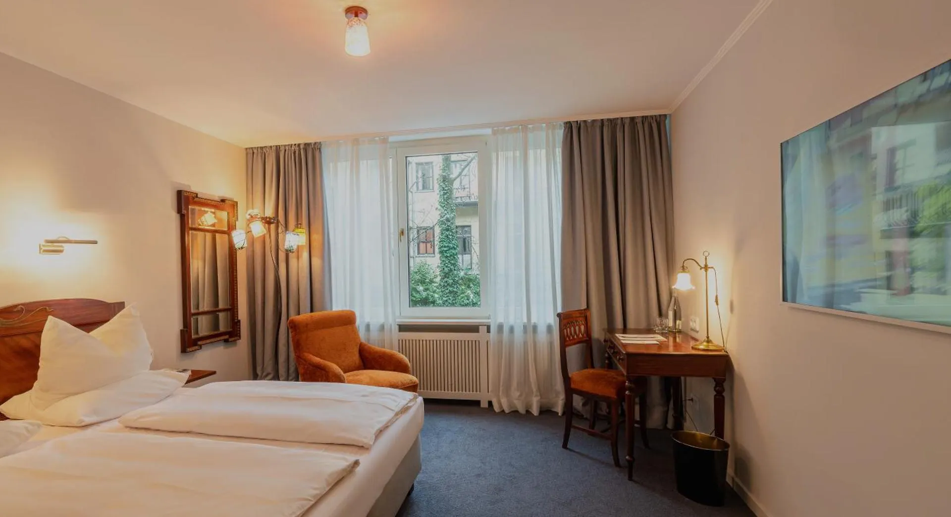 Hotel Olympic München 3*,